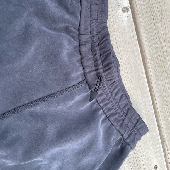 Lululemon sweatpants - Picture 3 of 6